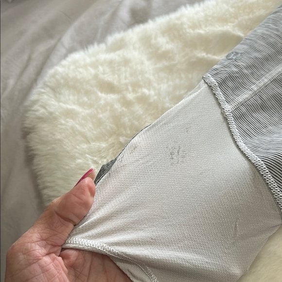Lululemon Cropped Legging - Picture 5 of 7